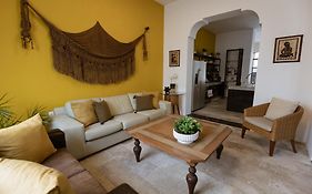 Casa Ubicada En El Corazon De Merida, Ac Y Piscina!